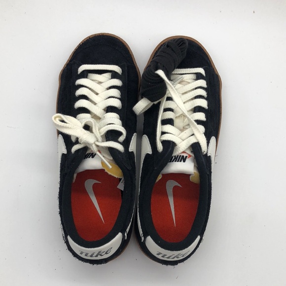 Women’s Nike Blazer Low ‘77 VNTG Black/White FQ8060-001 NWB - Picture 6 of 6